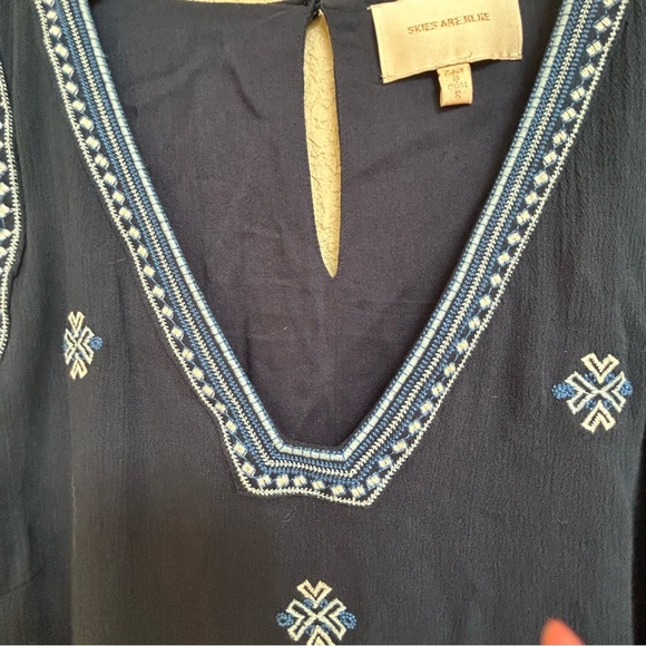 Skies Are Blue Anthropologie Navy Embroidered Sleeveless Summer Dress Size Small - Picture 4 of 7
